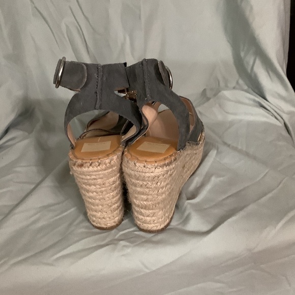 Slip on sandals with ankle strap. - Picture 2 of 4